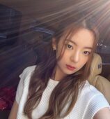 Lia (Choi Ji-su) Pets