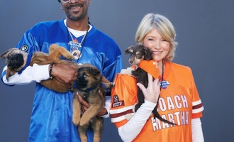 Snoop Dogg and Martha Stewart will host and coach at Puppy Bowl 2022