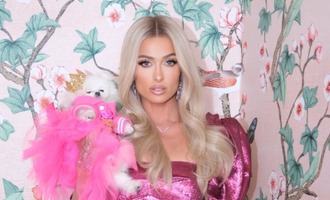 MetaPink: Paris Hilton finally launches a dog accessories collection with Moshiqa