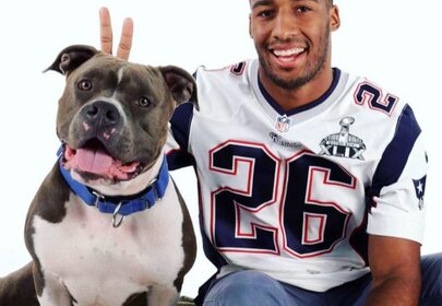 NFL star and wife turn wedding into dog rescue fundraiser