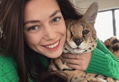 Chloe The Serval - A 30-pound African Cat The Internet is Obsessed With