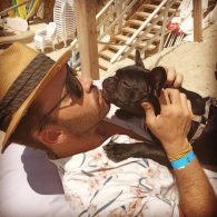 Jeremy Piven meets Stella for the first time