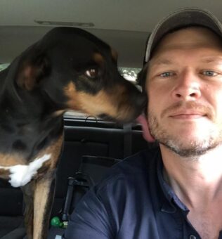 Blake Shelton Pets