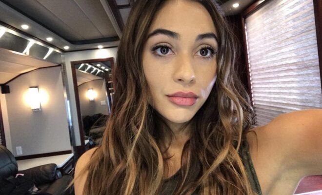 Lindsey Morgan Pets