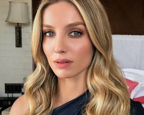 Annabelle Wallis Pets