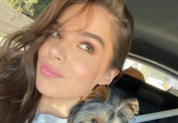 Hailee Steinfeld Pets