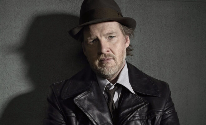 Donal Logue Pets