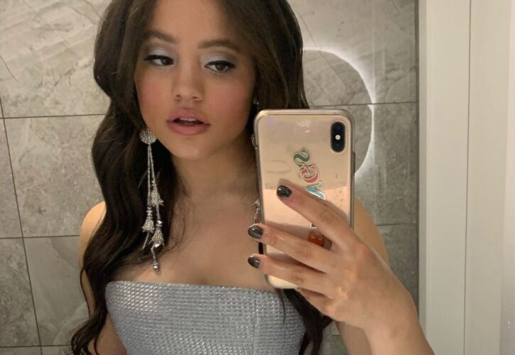 Sarah Jeffery Pets