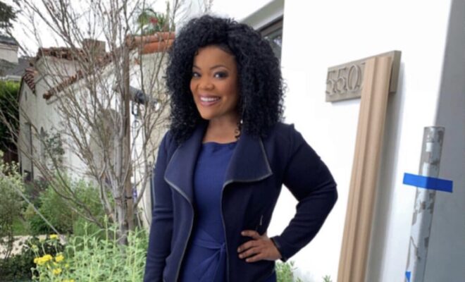 Yvette Nicole Brown Pets