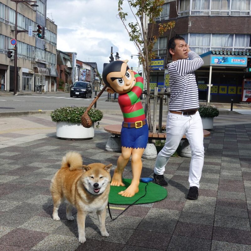 Maru Taro the Shiba Inu with his owner Shinjuro Ono
