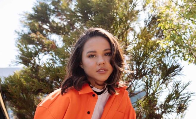 Breanna Yde Pets