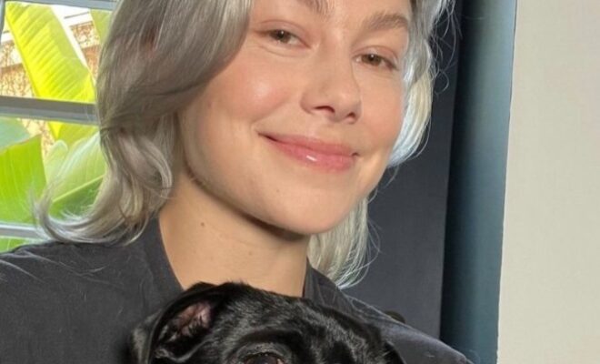 Phoebe Bridgers Pets