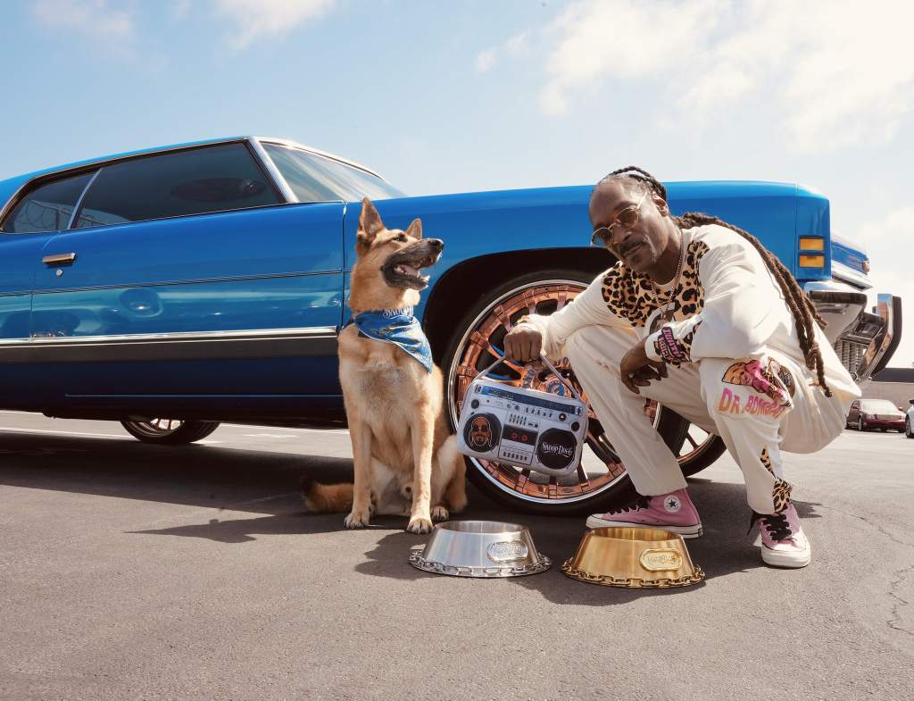 Snoop Doggie Doggs pet accessories brand by Snoop Dogg