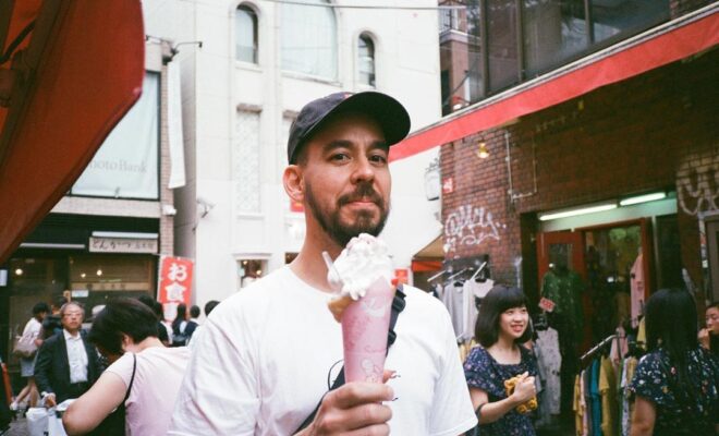 Mike Shinoda Pets