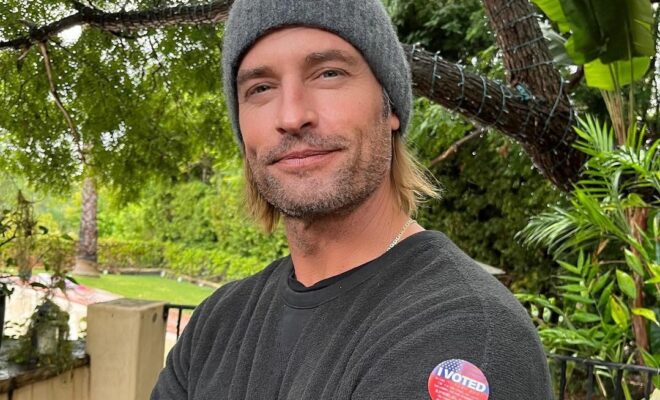 Josh Holloway Pets