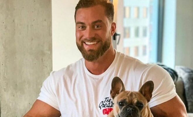 Chris Bumstead Pets