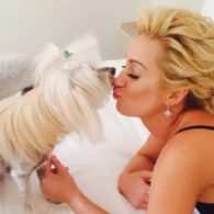 Kellie Pickler's pet Chinese Crested