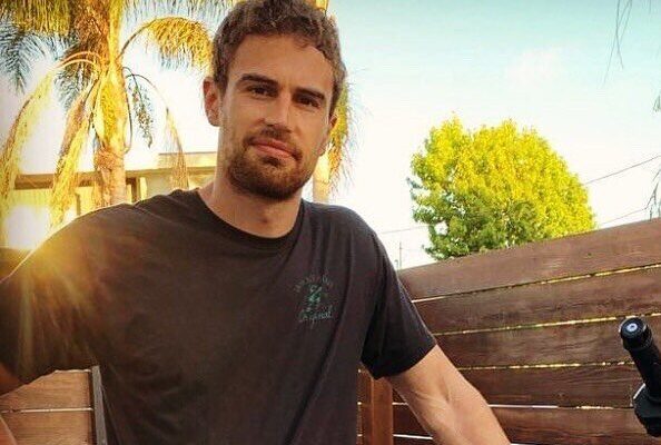 Theo James Pets