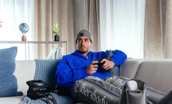 Cody Bellinger Pets
