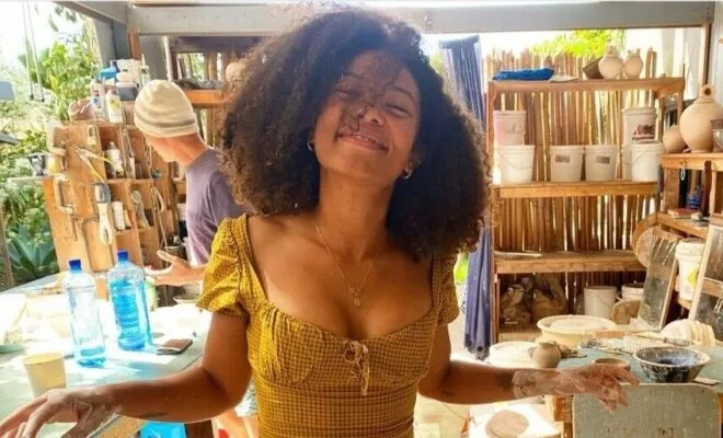 Jaz Sinclair Pets