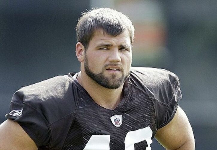 Peyton Hillis Pets