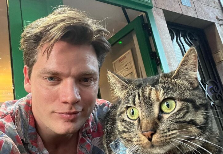 Dominic Sherwood Pets