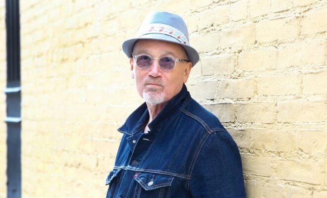 Marshall Crenshaw Pets