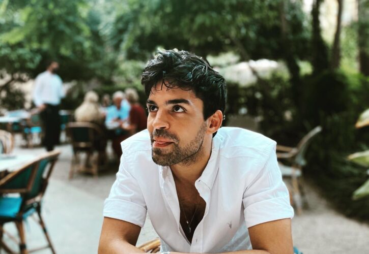 Sean Teale Pets