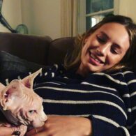 Dylan Frances Penn's pet Sphynx