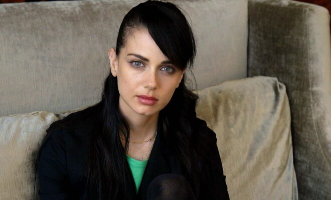 Mia Kirshner Pets