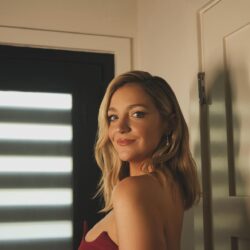 Abby Elliott Pets