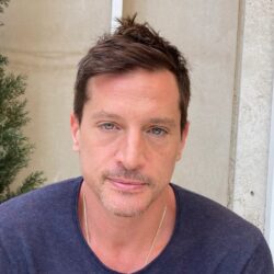 Simon Rex Pets