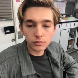 Austin Abrams Pets