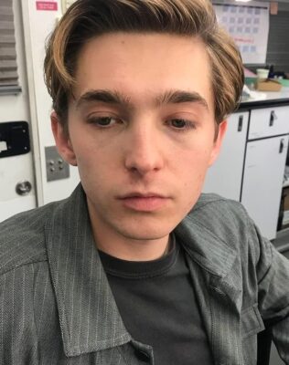 Austin Abrams Pets