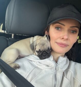 Bitsie Tulloch Pets