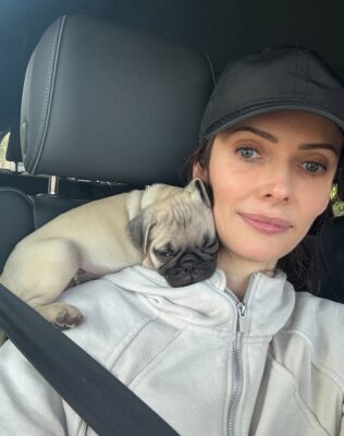 Bitsie Tulloch Pets