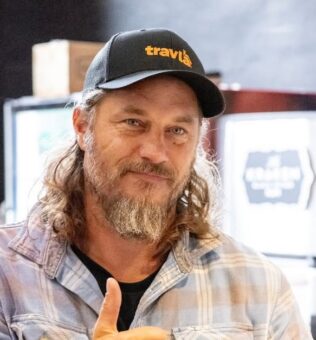 Travis Fimmel Pets