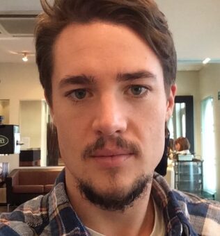 Alexander Dreymon Pets