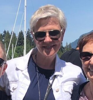 Amanda Tapping Pets