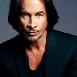 Michael Easton Pets