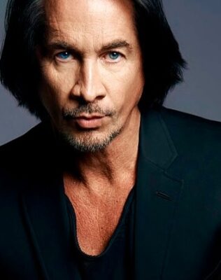 Michael Easton Pets