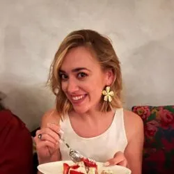 Andrea Bowen Pets