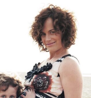 Sarah Clarke Pets