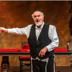 Saul Rubinek Pets