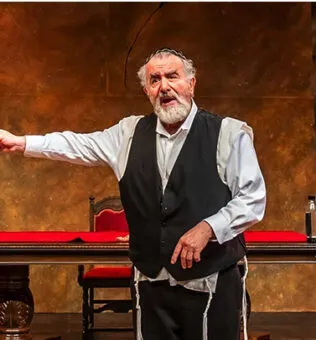 Saul Rubinek Pets